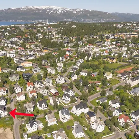 Arctic Hilltop - Historic Swiss-style *